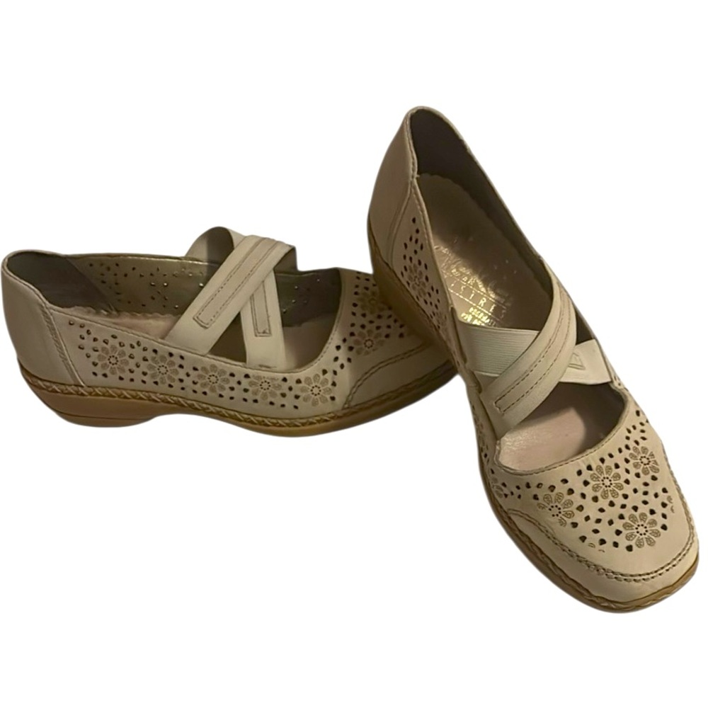 Rieker Daisy flats slip on style with elastic cross straps , size 36=5/5.5 - Picture 2 of 7